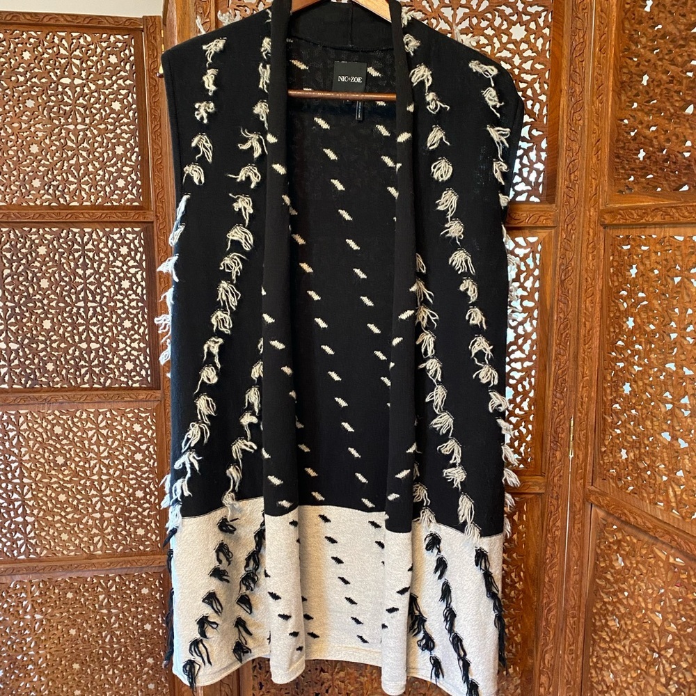 🚺 📐Nic+Zoe black/ivory long sweater vest